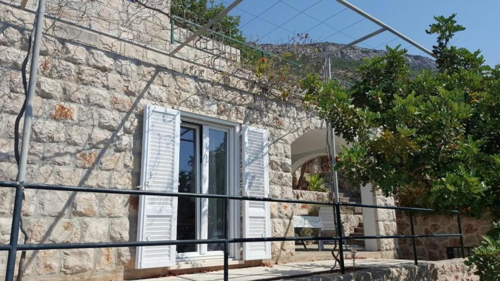 Holiday Home Odiseja Слано Екстериор снимка