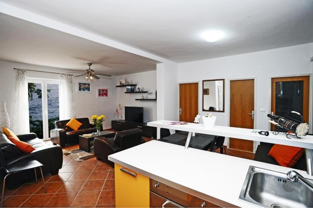 Holiday Home Odiseja Слано Екстериор снимка